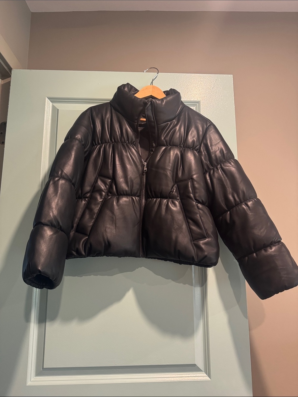 Banana Republic Black Cropped Quilted Puffer Jacket